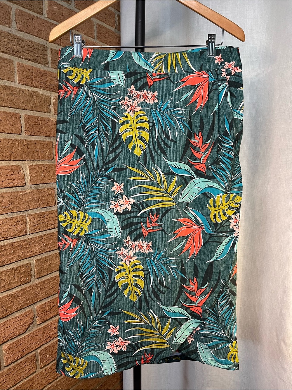 RipSkirt Hawaii Paia Maui Tropical Wrap Skirt Medium Resort Cruise travel - Picture 2 of 9